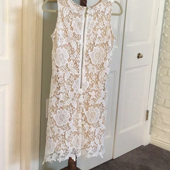 Dress - Picture 2 of 4